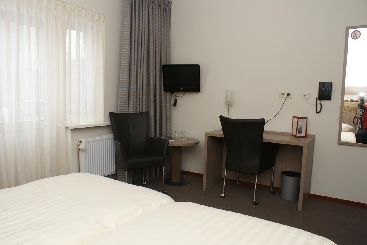 Hotel Ekamper Oosteinde Bilik gambar